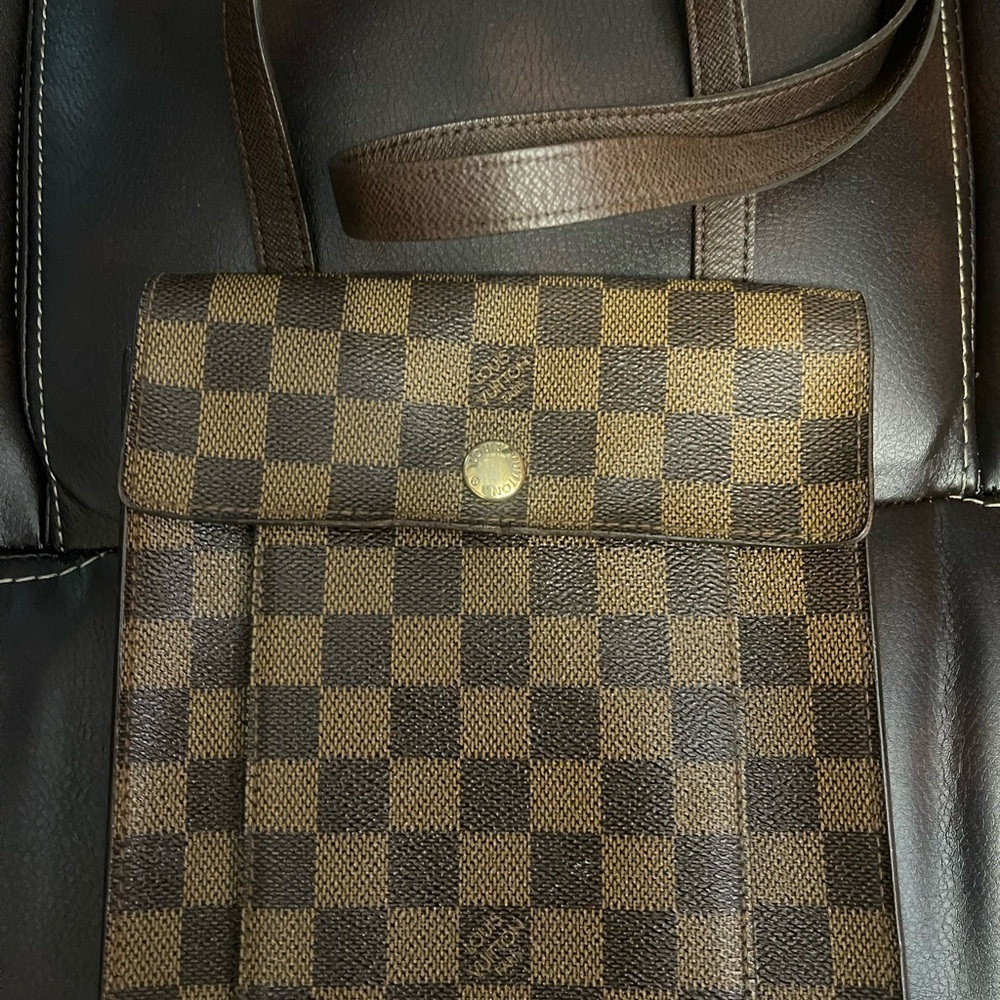 Louis Vuitton Pimlico Damier Ebene Shoulder Bag - Picture 2 of 8